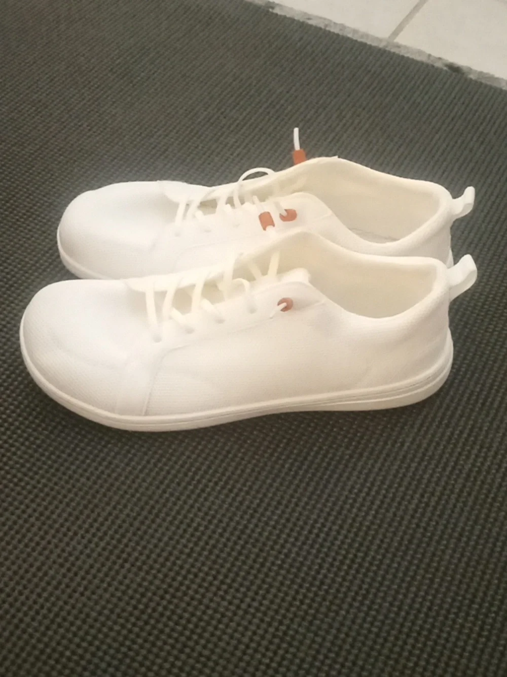 Pulltop clean white